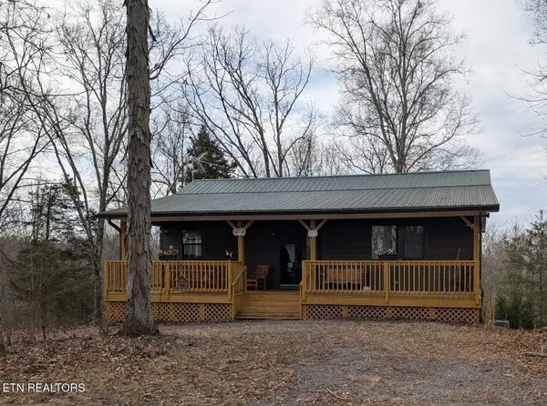 935 Old Marshall Rd, Bybee, TN 37713