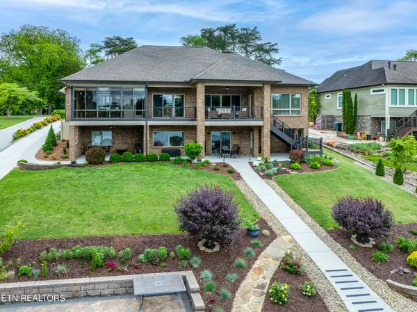 853 Collie Cove Court, Friendsville, TN 37737