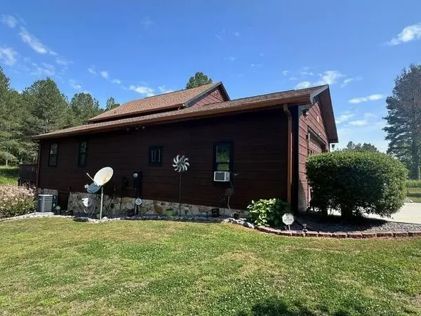 151 Rivers Edge Lane, Benton, TN 37307