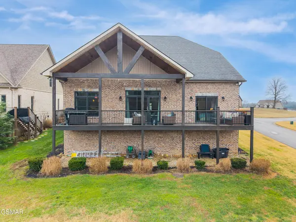701 Waters Edge, Dandridge, TN 37725