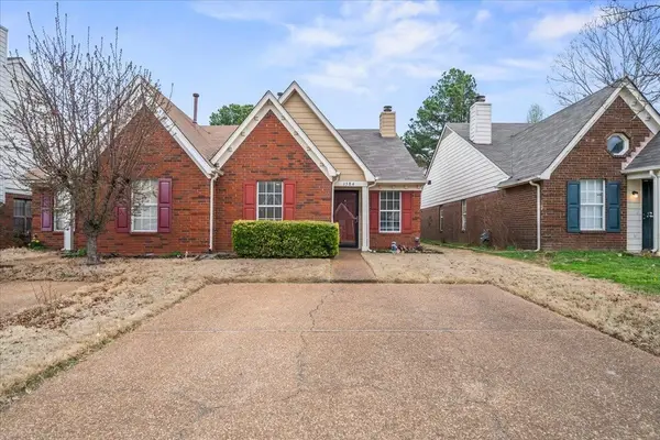 1584 BEAVER TRAIL RD, Cordova, TN 38016