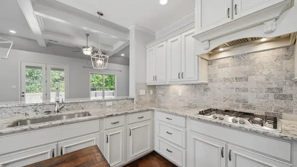 1058 SHANBORNE CV, Collierville, TN 38017