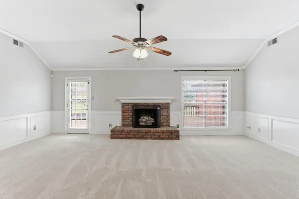 8586 S RHONDA CIR, Cordova, TN 38018