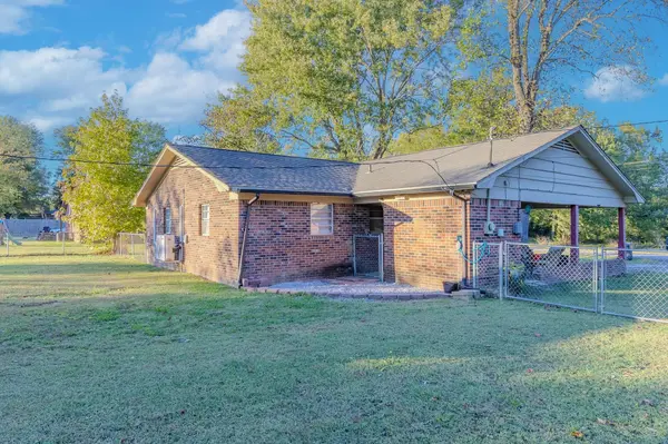 285 PEGGY LN, Atwood, TN 38220