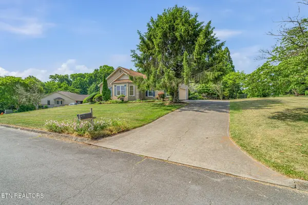 109 Farmington Place, Clinton, TN 37716