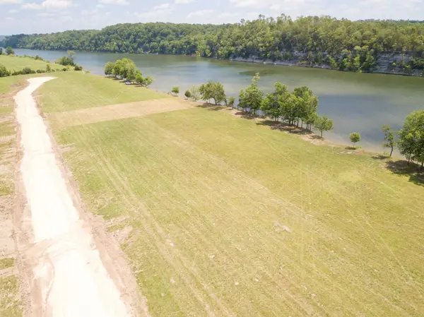 161 STEWMAN CREEK LANDING RD, Bath Springs, TN 38311