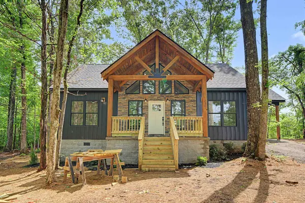 230 TANYARD CIR,  Adamsville,  TN 38310