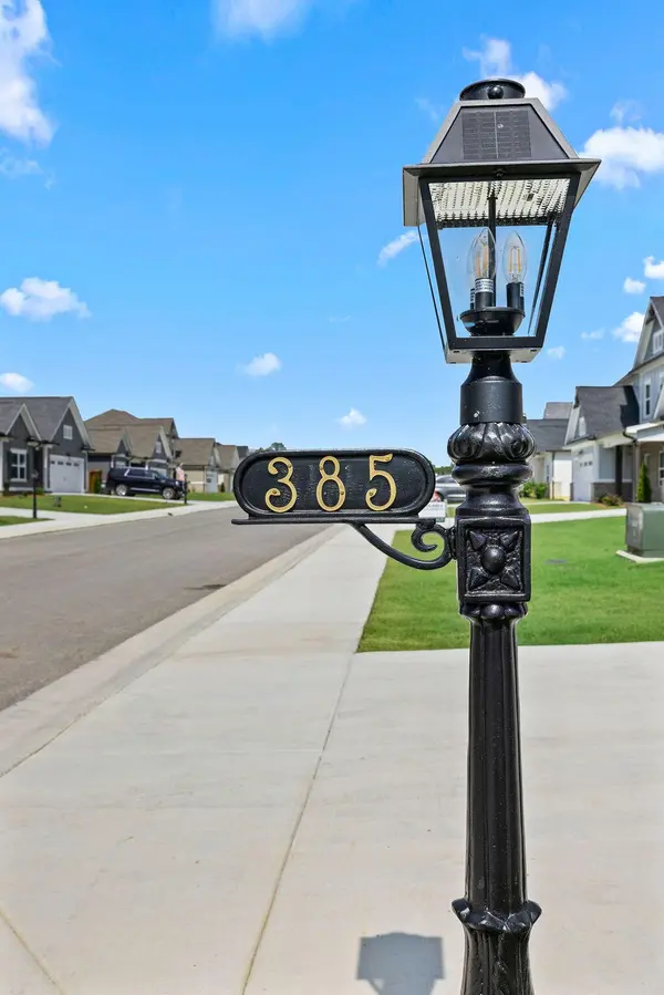 385 Winchester Drive, Fort Oglethorpe, GA 30742