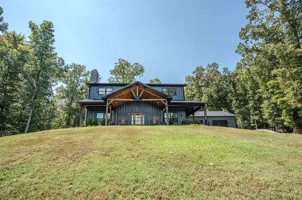 304 Salem Rd, Centerville, TN 37033