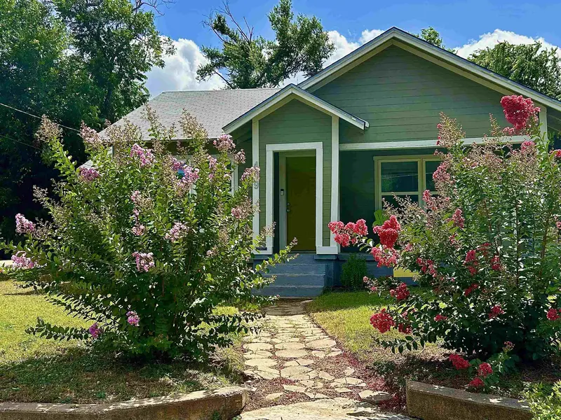 409 N Vandeveer ST, Burnet, TX 78611