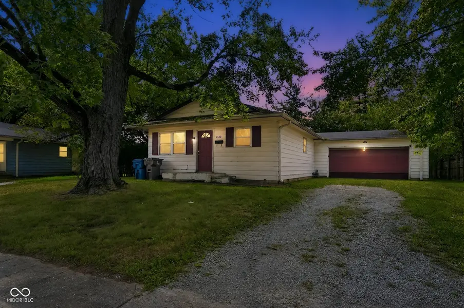 4140 Mellis DR, Indianapolis, IN 46235