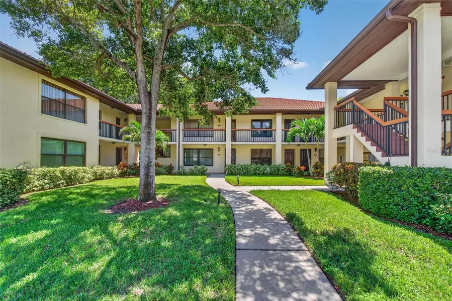 1602 HAMMOCK PINE BLVD #1602, Clearwater, FL 33761