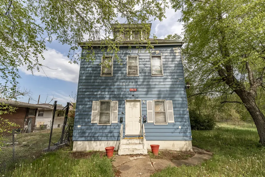 1517 Delaware ST, Gary, IN 46407