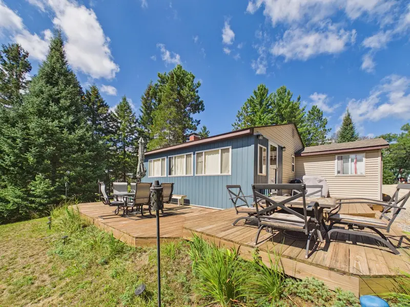 N16748 N LAKE LN, Pembine, WI 54156