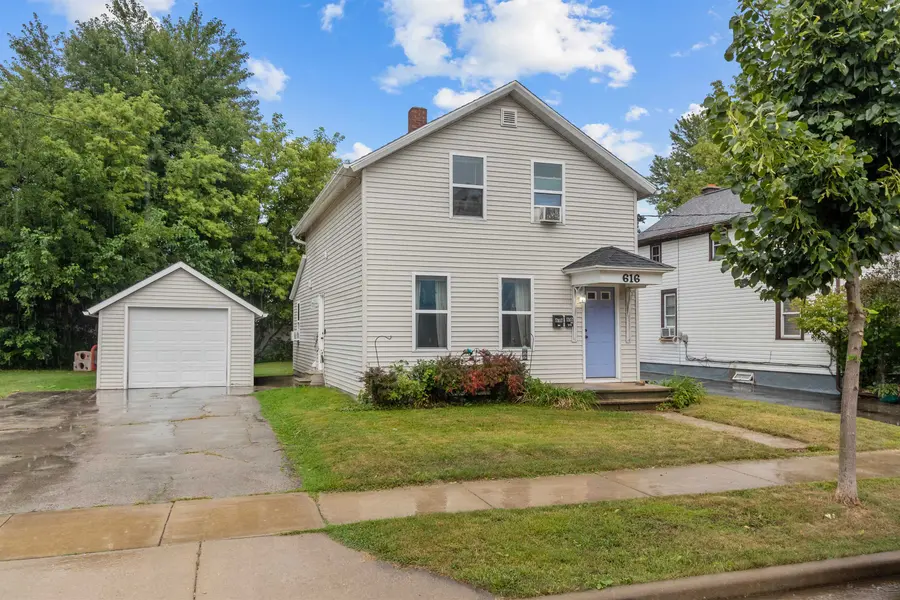 616 N DIVISION ST, Appleton, WI 54911