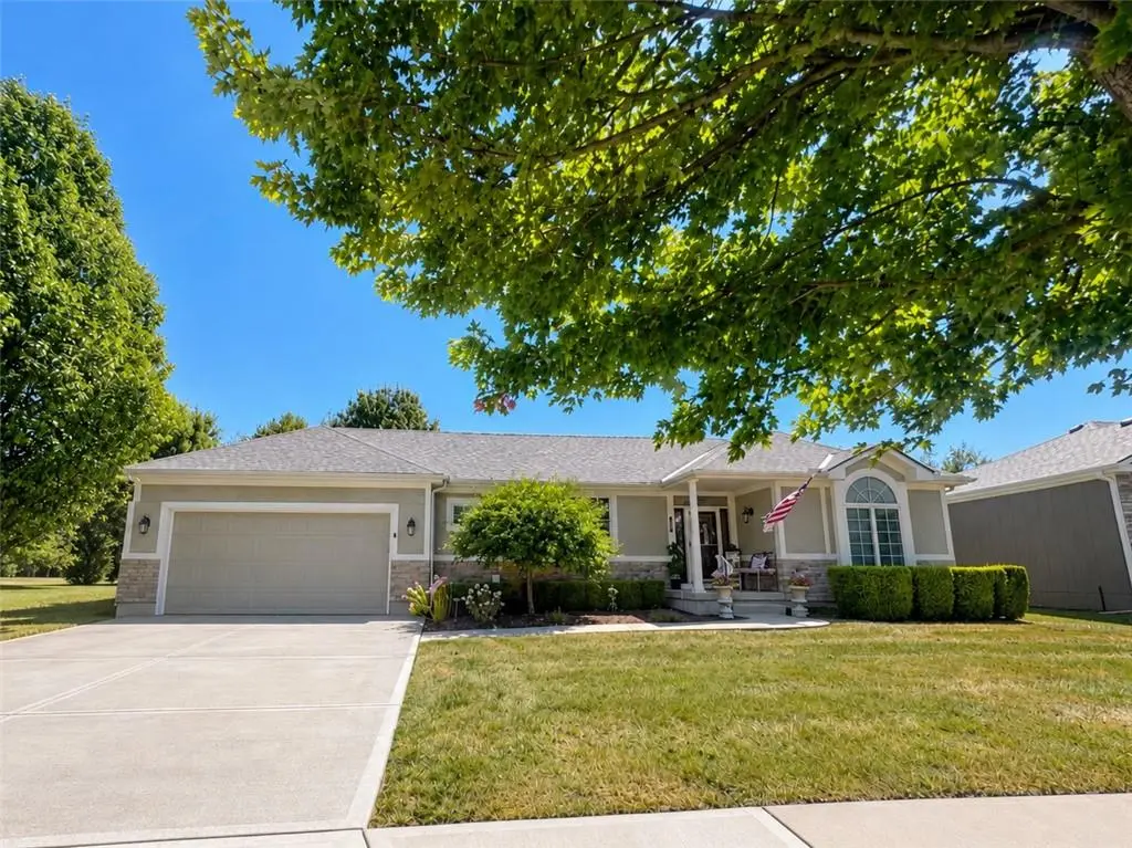 29419 Palmer DR, Paola, KS 66071