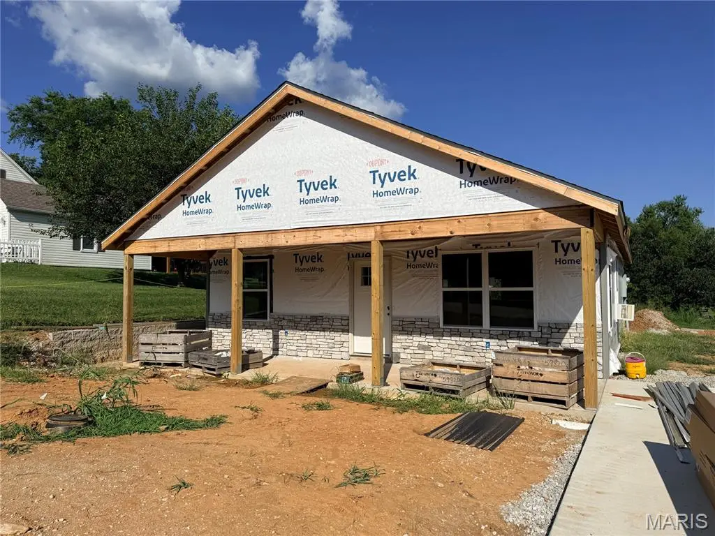 553 Feltz ST, Perryville, MO 63775