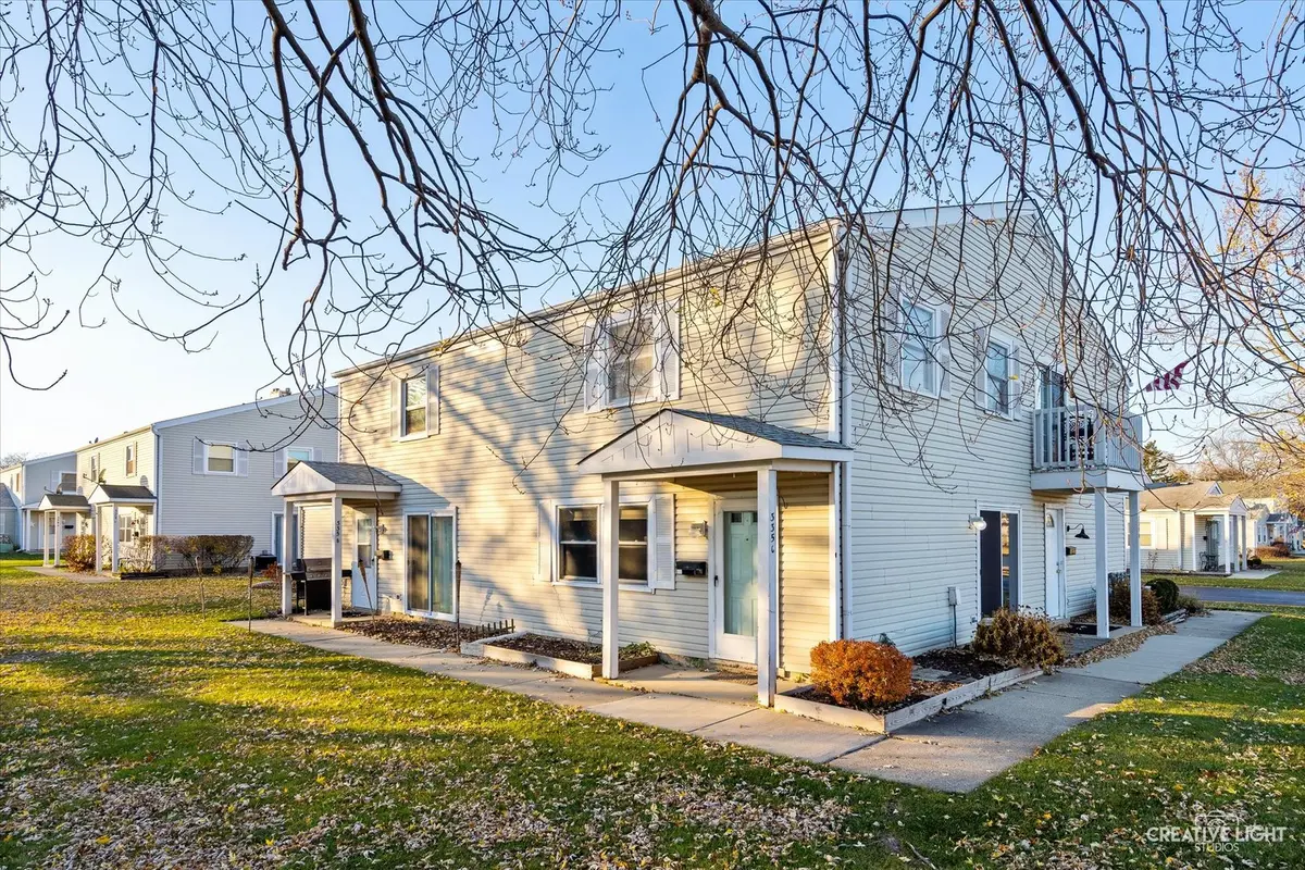 335 Donna CT #C, Bartlett, IL 60103