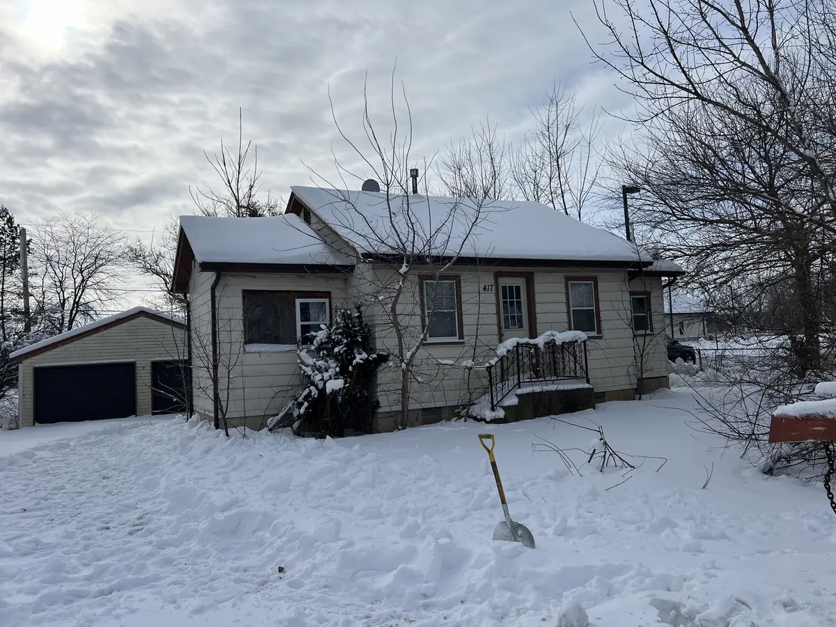 417 W Riverside DR, Lakemoor, IL 60051