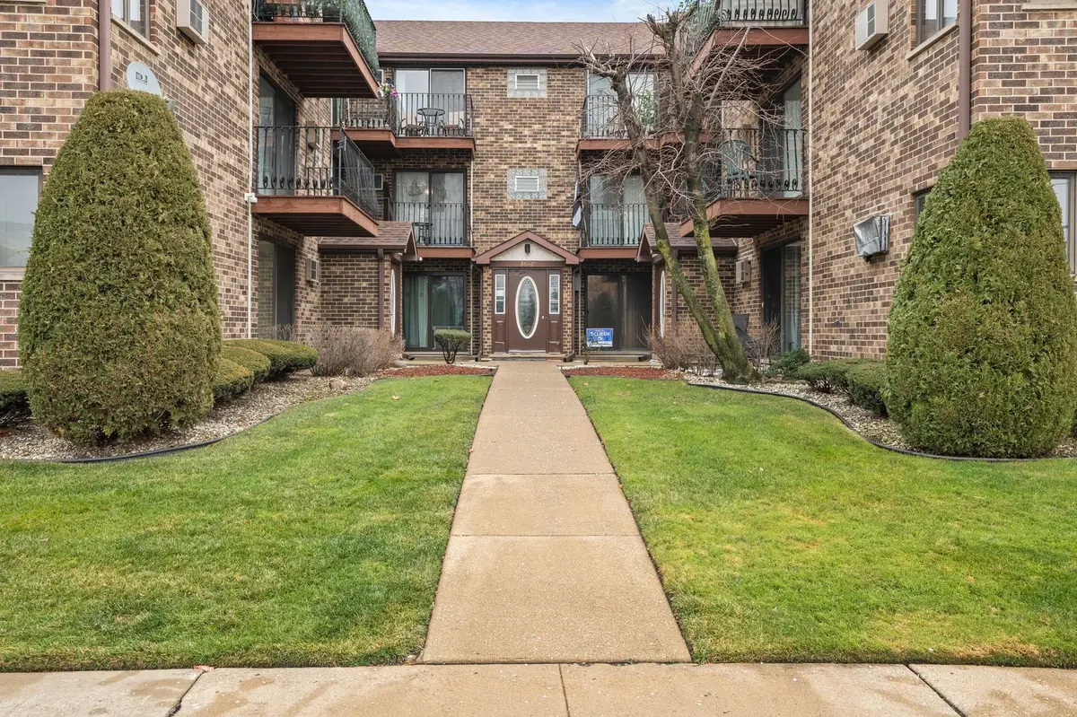 3609 N Narragansett AVE #102, Chicago, IL 60634