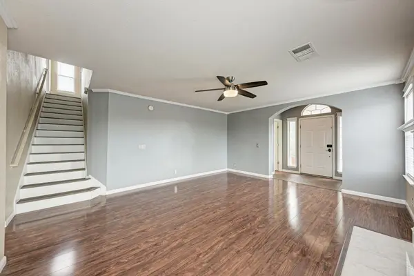 903 Estate DR, Hutto, TX 78634