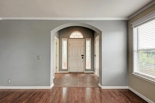 903 Estate DR, Hutto, TX 78634