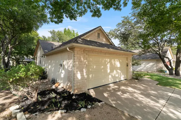 267 Whispering Wind DR, Georgetown, TX 78633