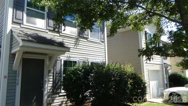 10738 Derryrush DR, Charlotte, NC 28213