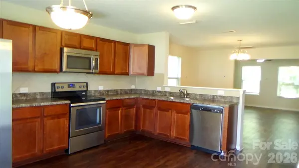 10738 Derryrush DR, Charlotte, NC 28213