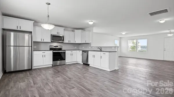132 Galley LN, Statesville, NC 28677