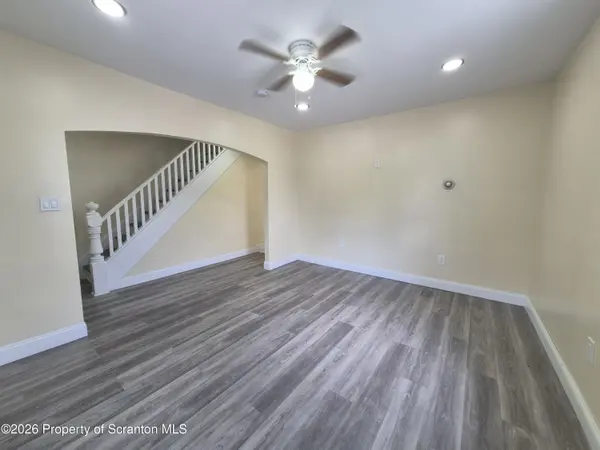 530 Cayuga ST, Scranton, PA 18508