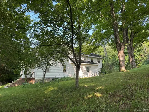 129 Blooms Corners RD, Warwick, NY 10990