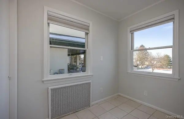 120 S Broadway #1, Tarrytown, NY 10591
