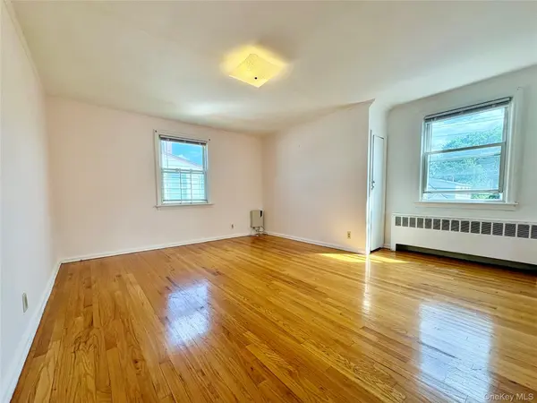 Address not disclosed, Valley Stream, NY 11580