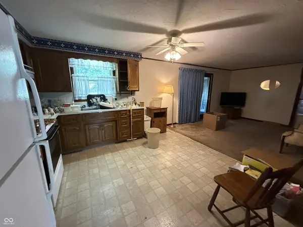 1605 S Longwood DR, Alexandria, IN 46001