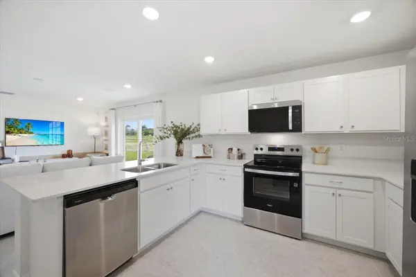 3004 CASCADE CIR, Lake Wales, FL 33898