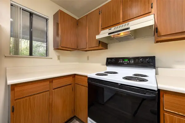 83 SE 16TH AVE #E303, Gainesville, FL 32601