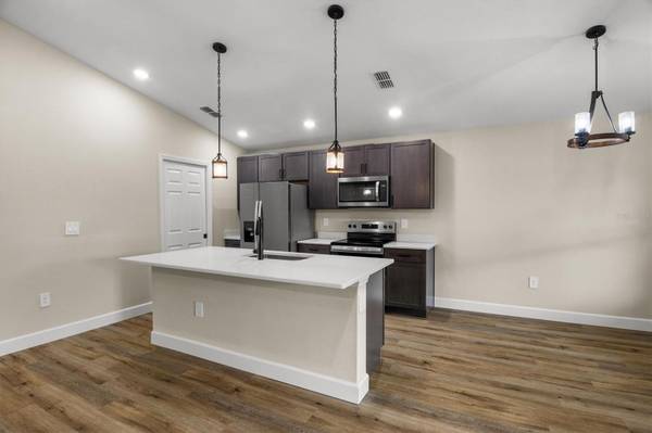 1912 FRUITLAND PARK CIR, Eagle Lake, FL, 33839 photo 9