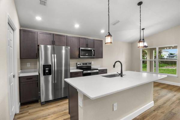 1912 FRUITLAND PARK CIR, Eagle Lake, FL, 33839 photo 7