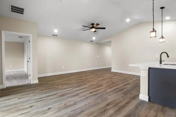 1912 FRUITLAND PARK CIR, Eagle Lake, FL 33839