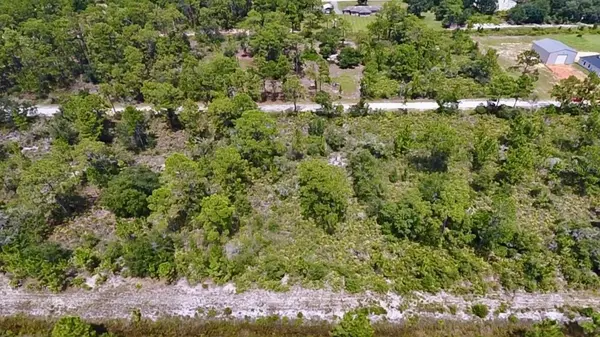 GRANADA DR, Indian Lake Estates, FL 33855