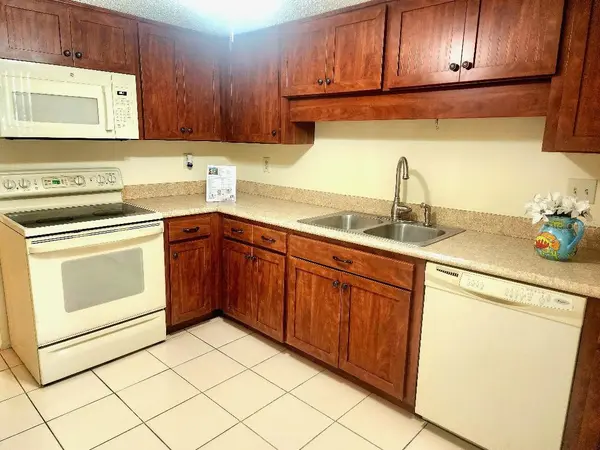 603 BALDWIN AVE #B, Safety Harbor, FL 34695