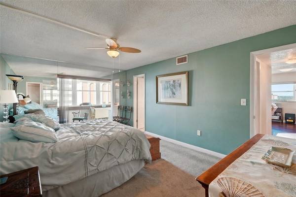 4550 COVE CIR #1009, St Petersburg, FL, 33708 photo 19