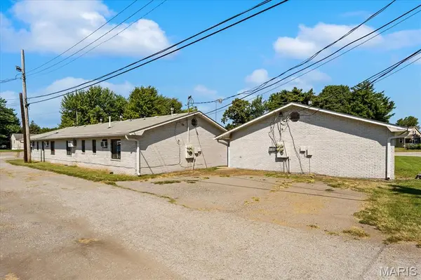 1906 Rhodes ST, Madison, IL 62060
