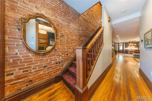 4535 Oakland, St Louis, MO 63110