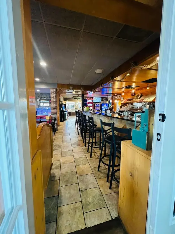 33 S US HWY 12, Fox Lake, IL 60020