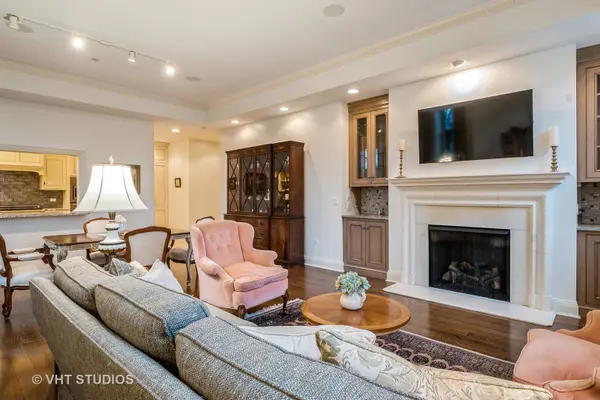 1041 Ridge RD #101, Wilmette, IL 60091