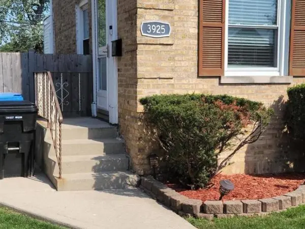 3925 N Pacific AVE, Chicago, IL 60634