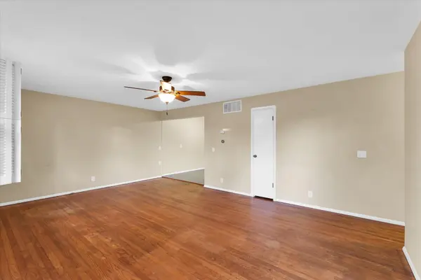408 S Walnut ST, Bondville, IL 61815