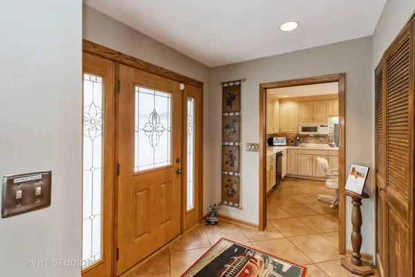 4604 Oak Crest RD, Crystal Lake, IL 60012